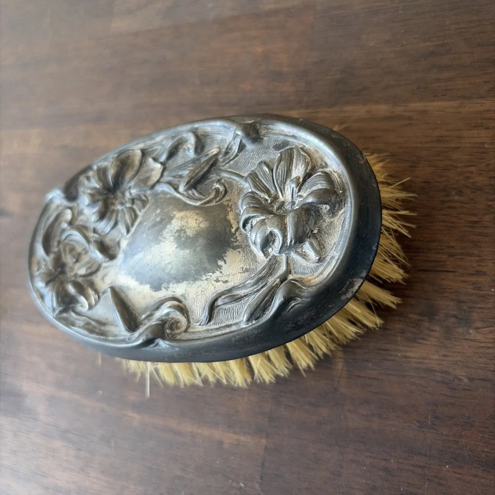 Antique Silver Art Nouveau Repousse Victorian Clothing Lint Brush